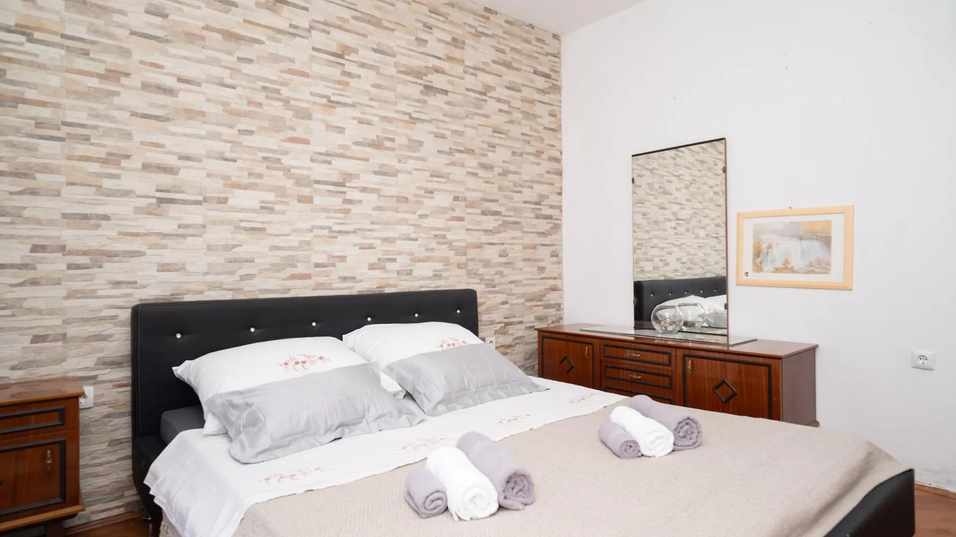 Vikendica Apartments Anica