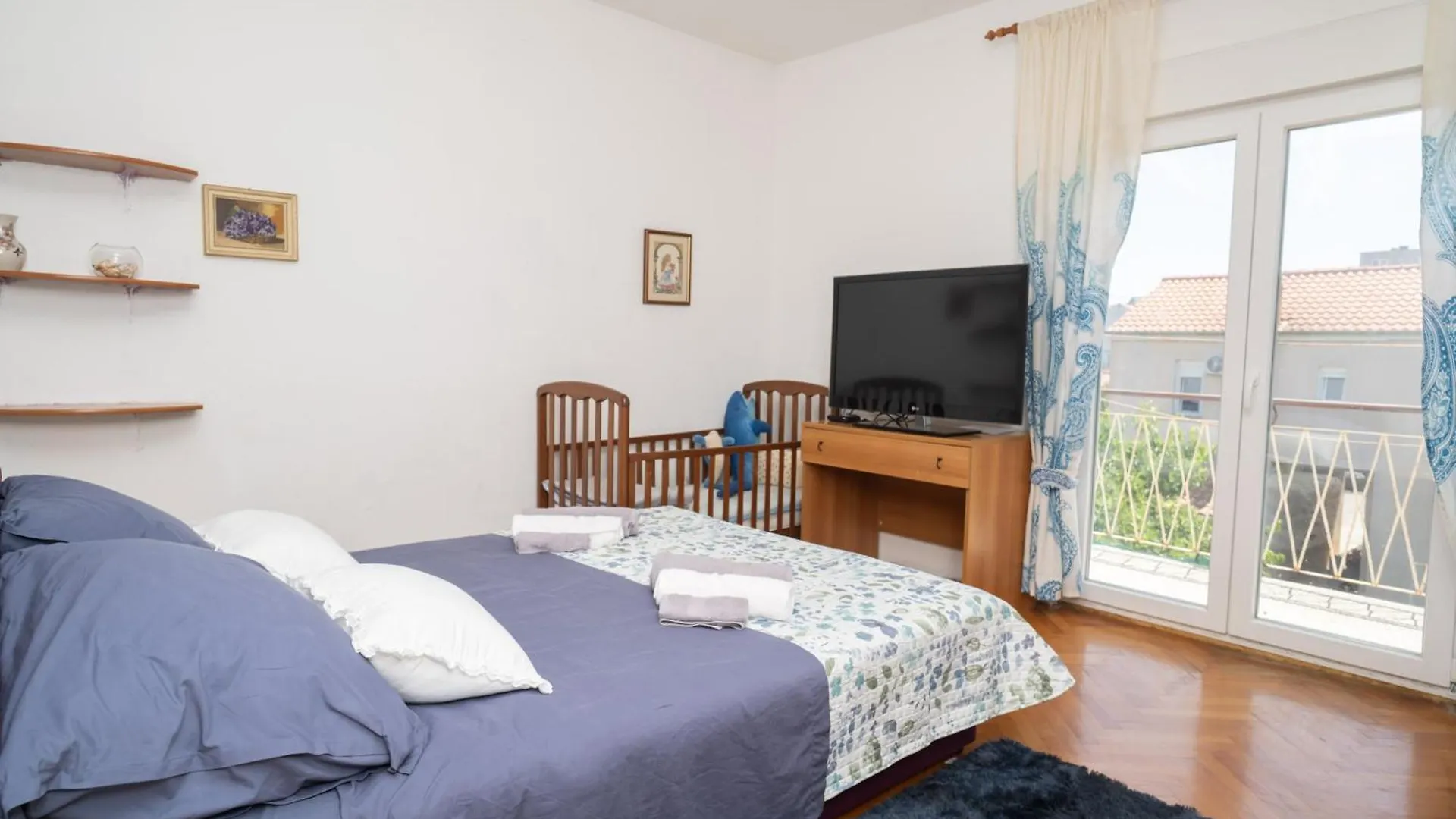 Apartments Anica Vikendica Zadar